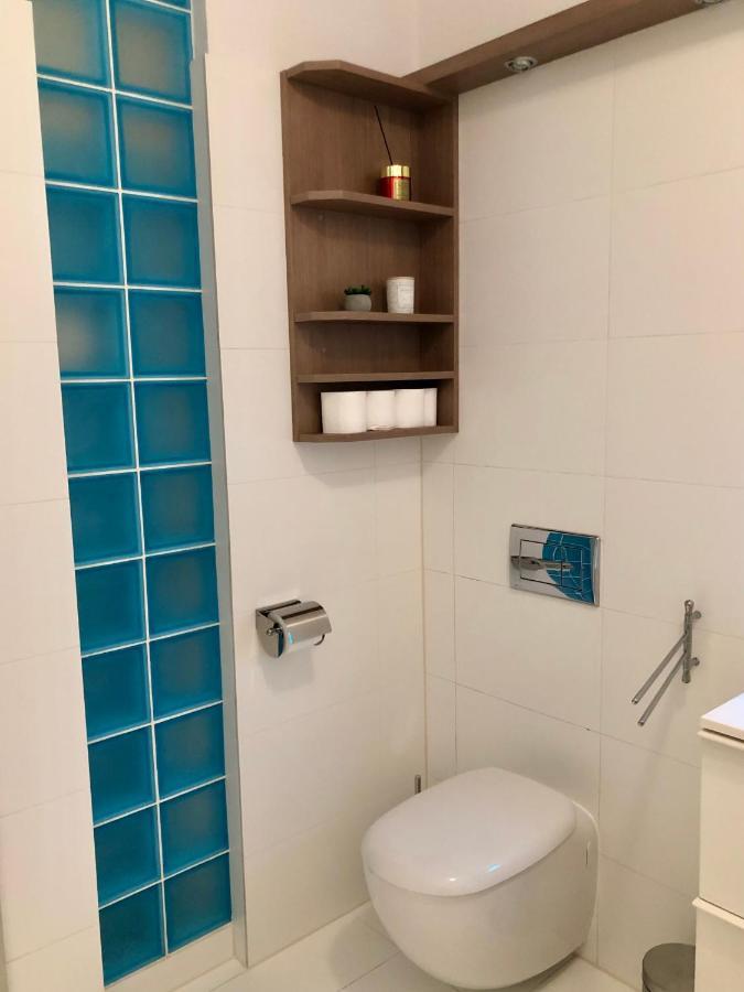 Apartman V Centre Ziliny S Parkovanim Жилина Экстерьер фото